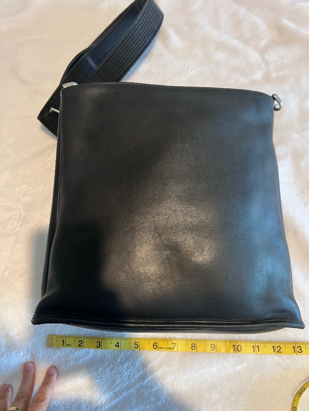Coach Slim Bucket Crossbody M9D-9432 + Certificate of Authenticity